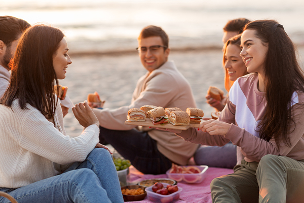 كيف تستعيد لياقتك بسرعة بعد حفلة عيد الميلاد
    